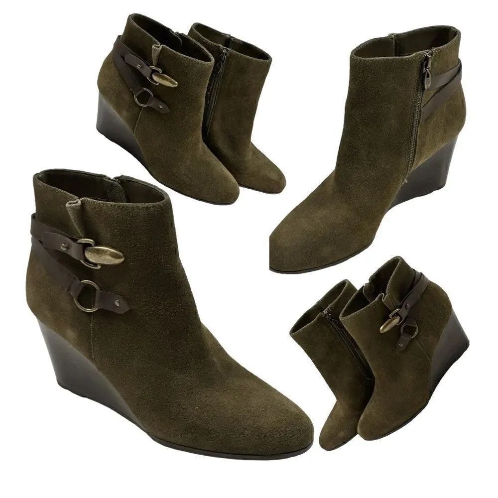 Tahari Women’s Simon Olive Green Suede Ankle Wedge Boots in the Size 9.5M